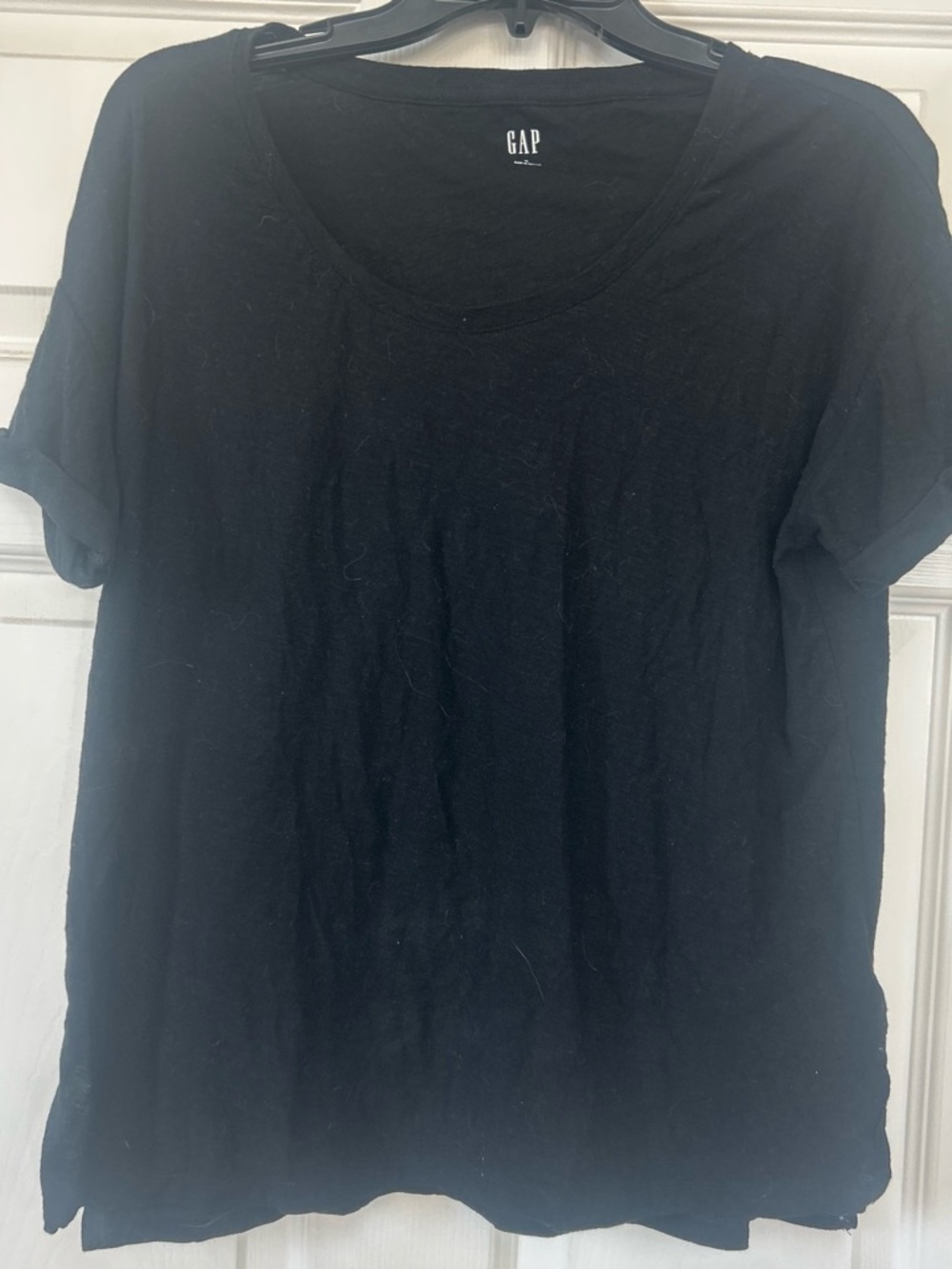 GAP Black Scoop Neck Tee - Casual Everyday Top